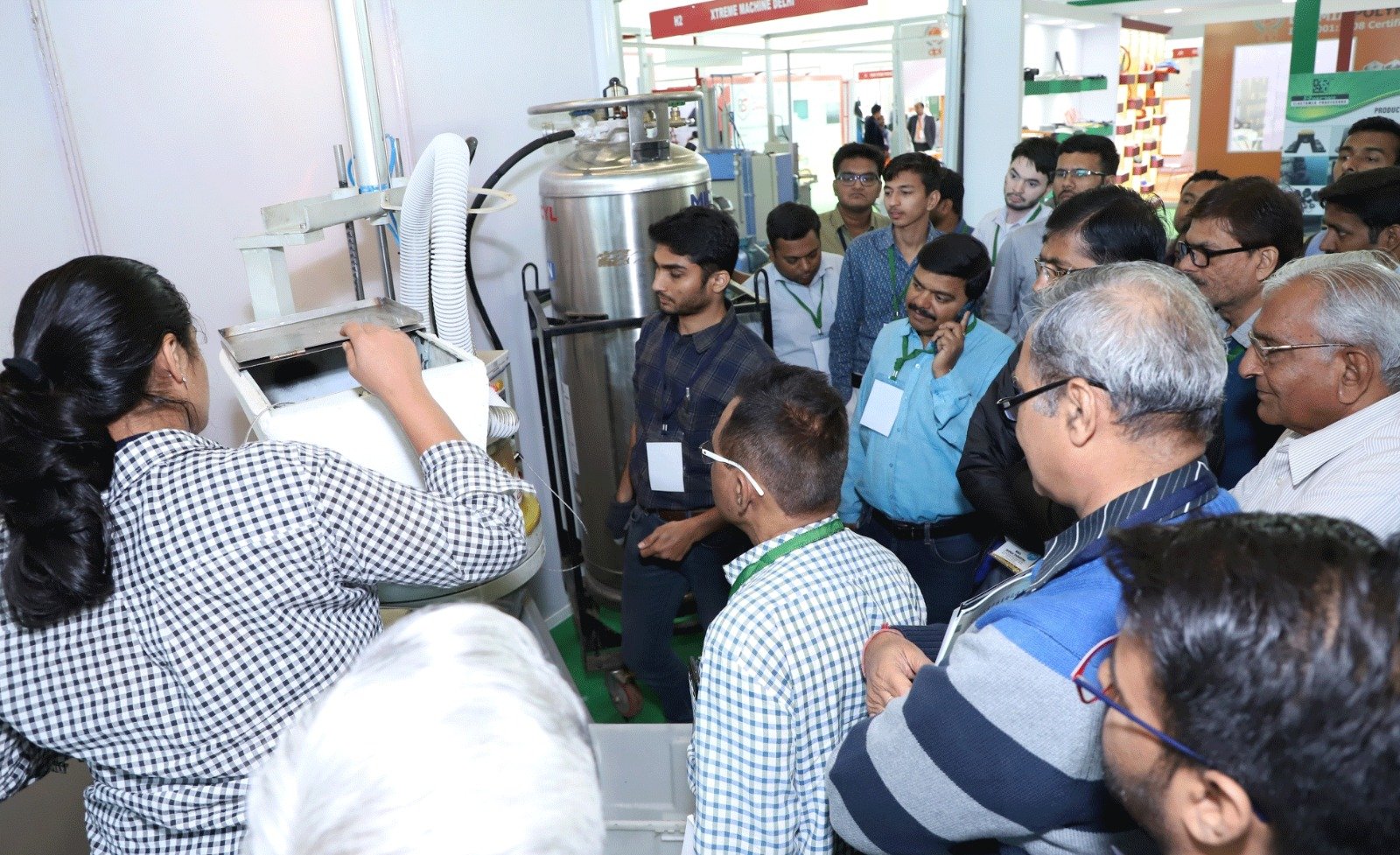 Event atmosphere and industry collaboration.